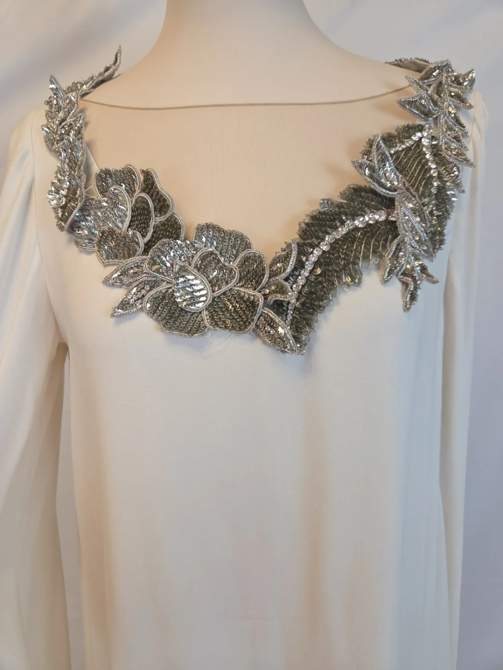 Oscar de la Renta Silk Cape Gown Embellished Neckline $12,315 NWT Size S Maxi - Picture 4 of 16